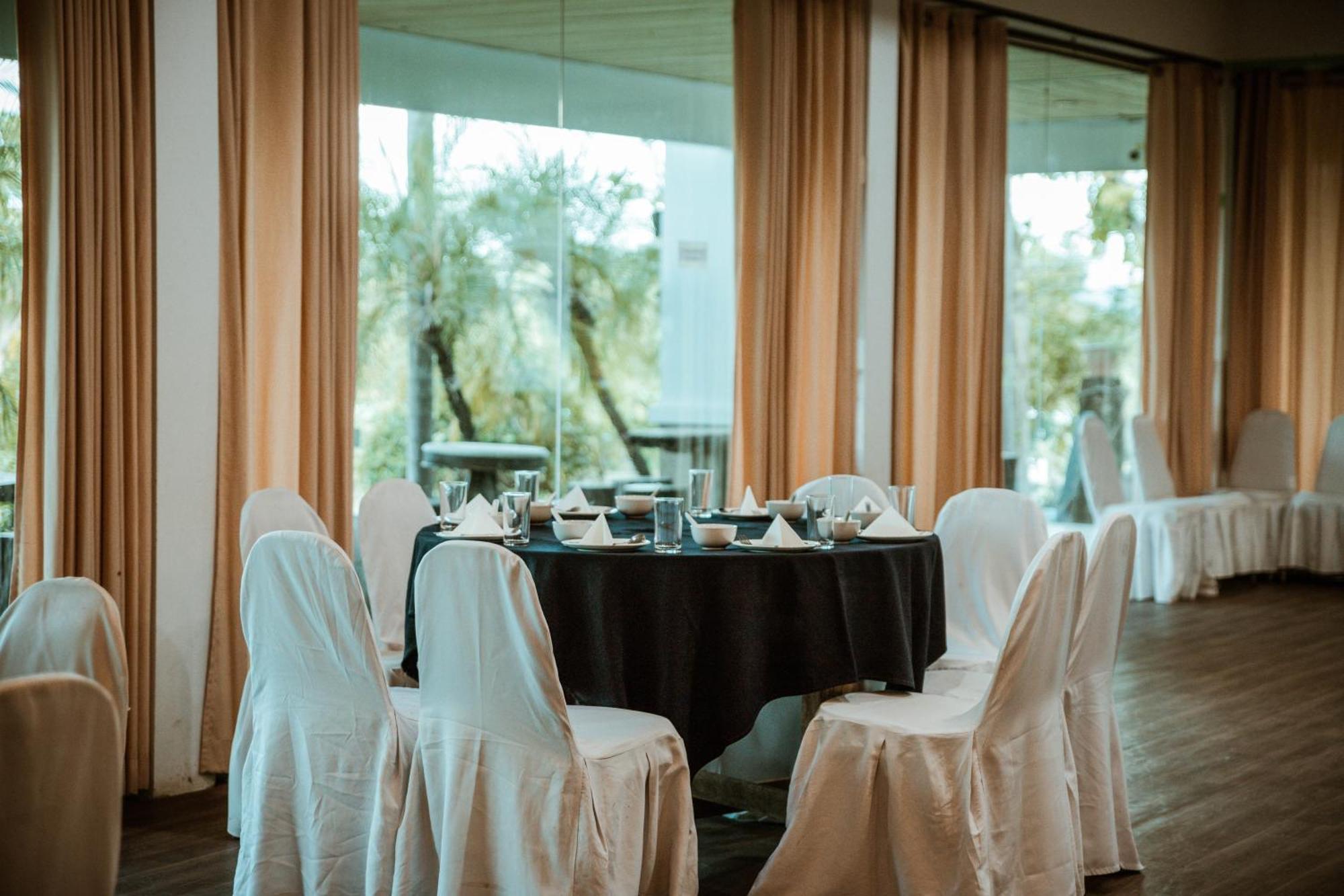 Tak Andaman Resort & Hotel Екстер'єр фото
