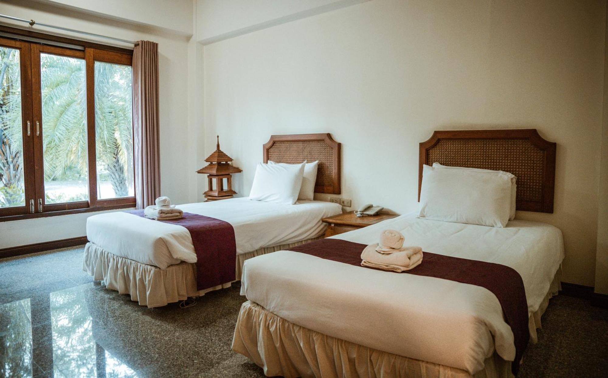 Tak Andaman Resort & Hotel Екстер'єр фото