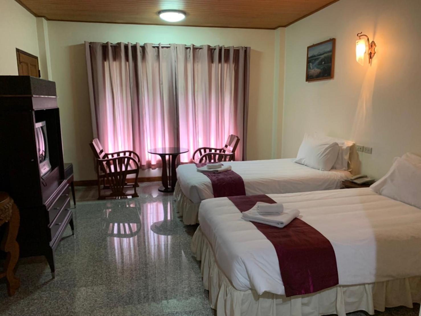 Tak Andaman Resort & Hotel Екстер'єр фото