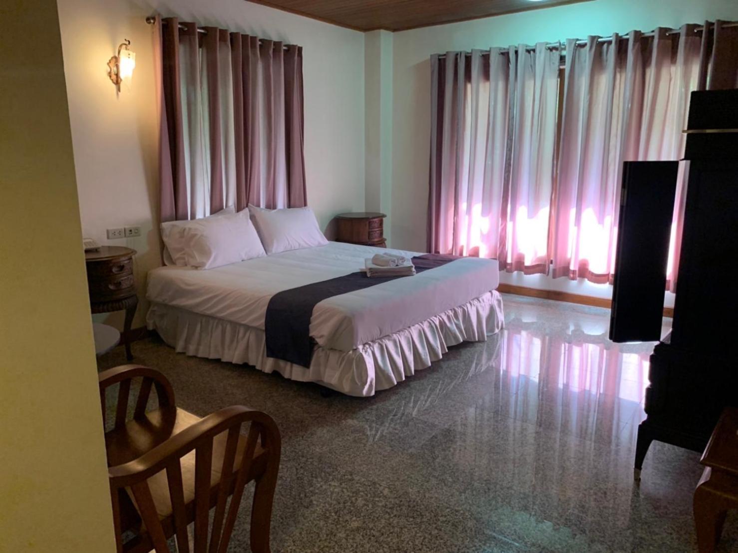 Tak Andaman Resort & Hotel Екстер'єр фото