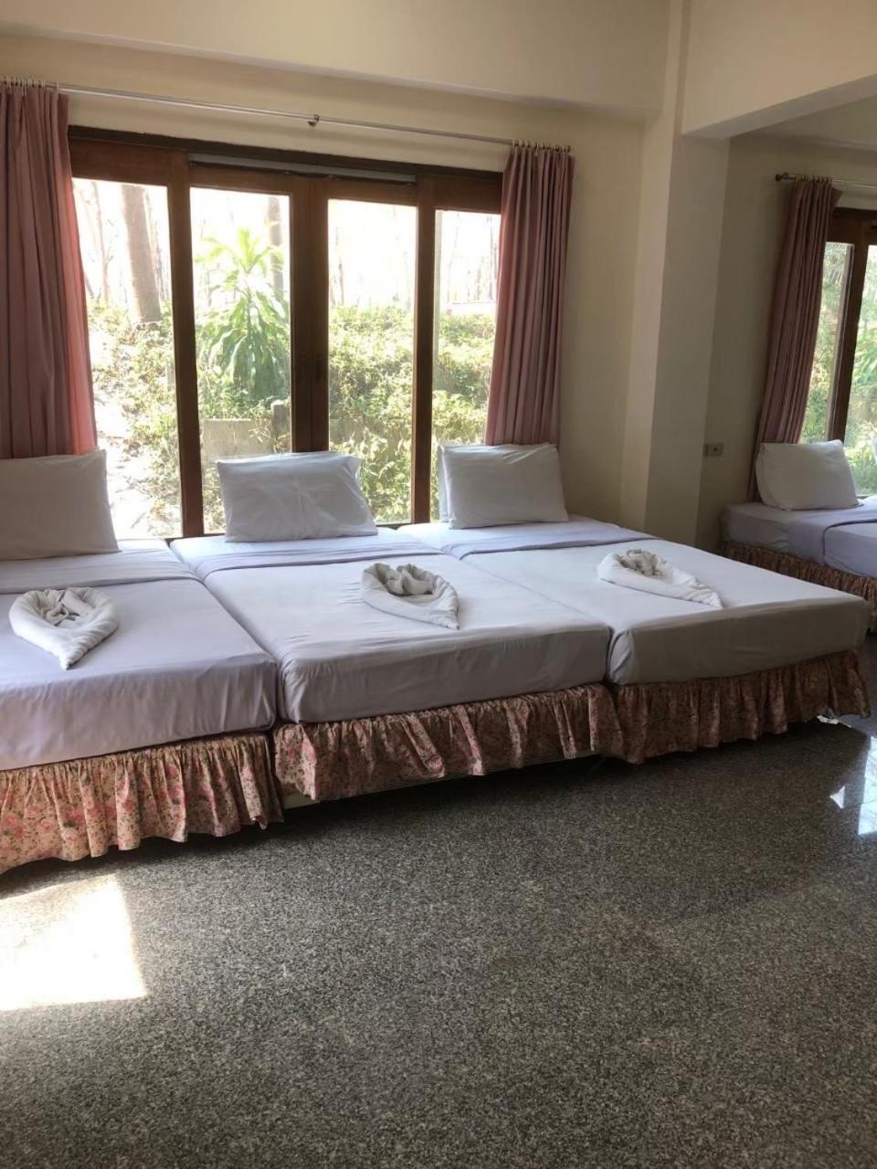Tak Andaman Resort & Hotel Екстер'єр фото
