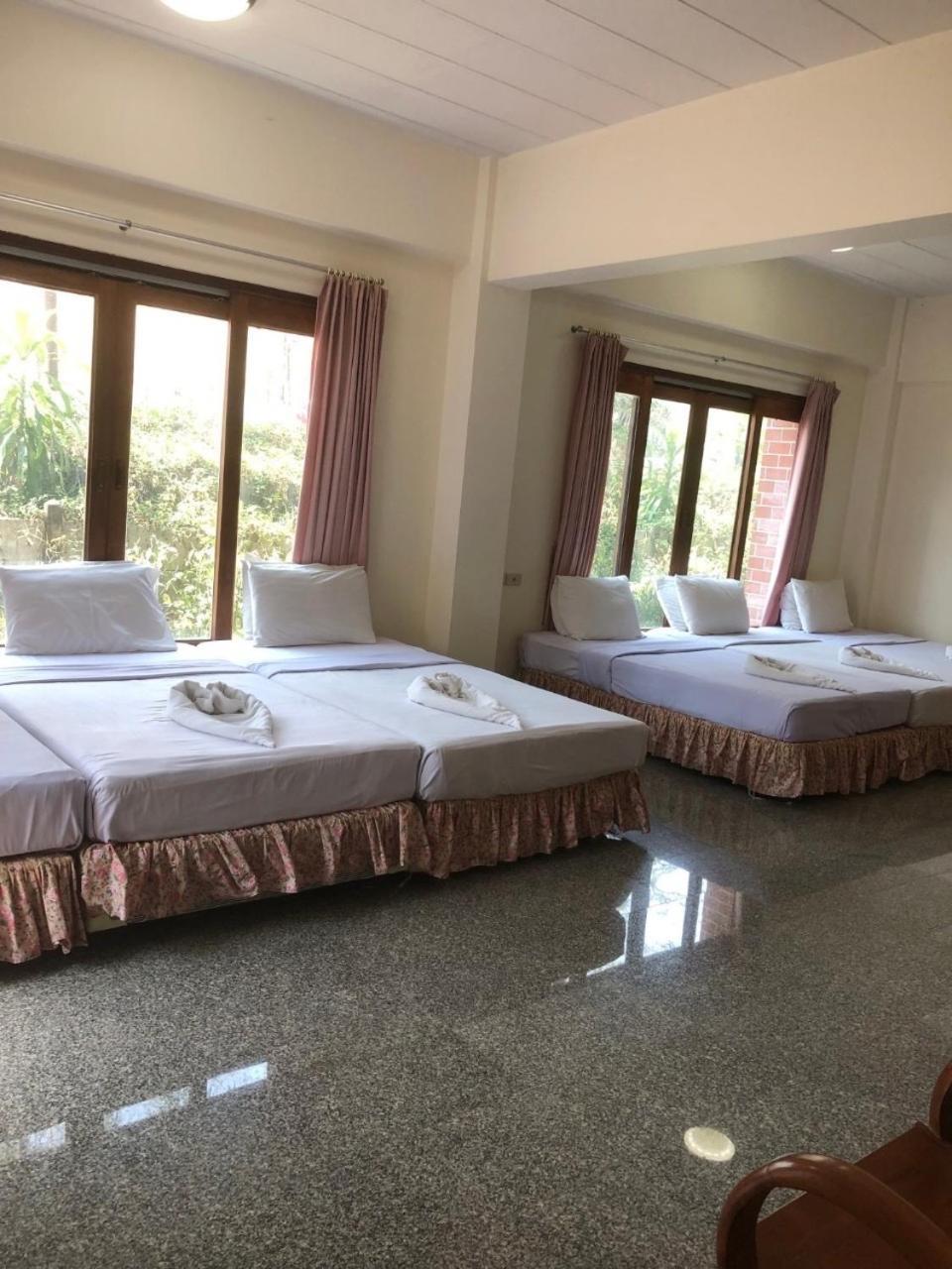 Tak Andaman Resort & Hotel Екстер'єр фото