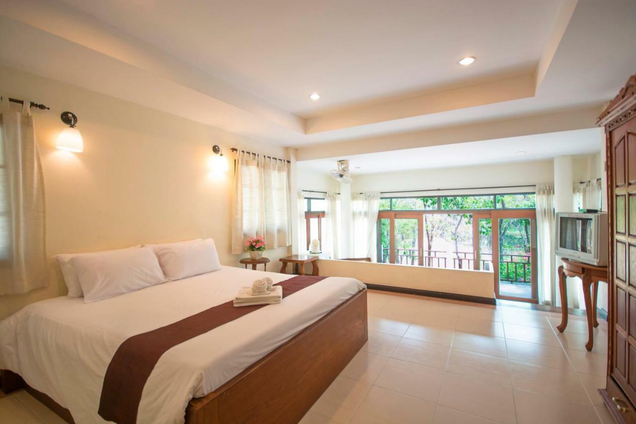 Tak Andaman Resort & Hotel Екстер'єр фото